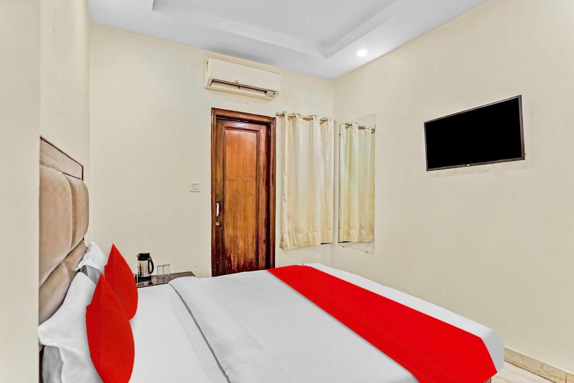 Hotel O Delhi Empire Ню Делхи Екстериор снимка
