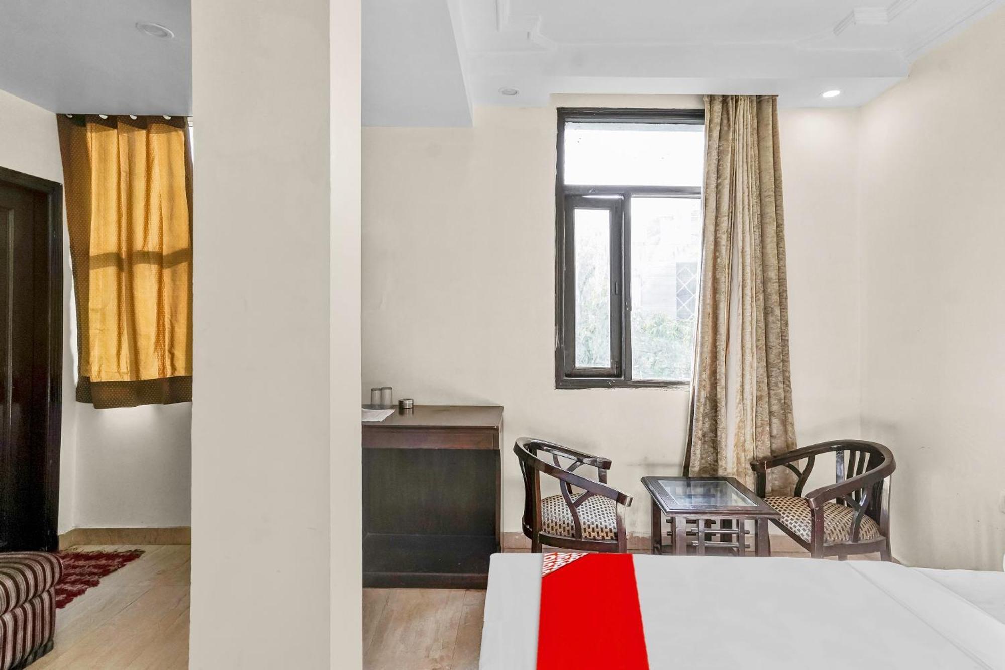 Hotel O Delhi Empire Ню Делхи Екстериор снимка